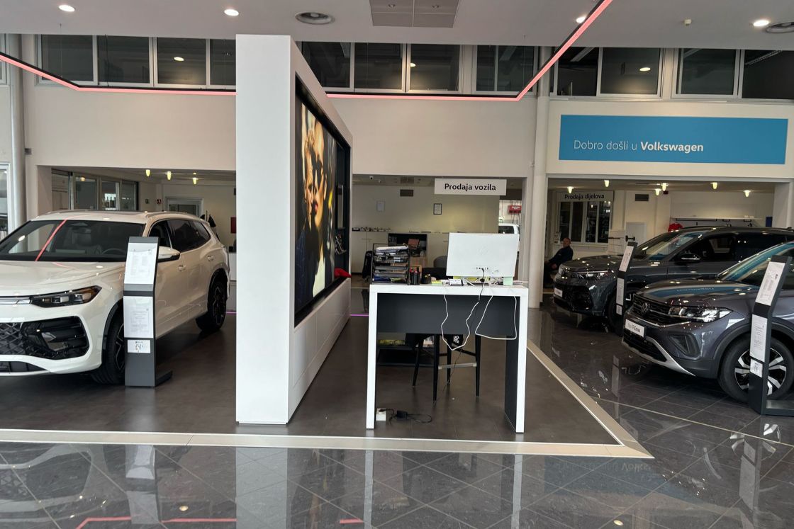 Ultra Auto poslovnica