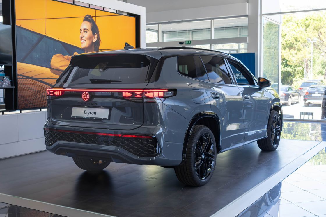 VW Tayron (2).jpg